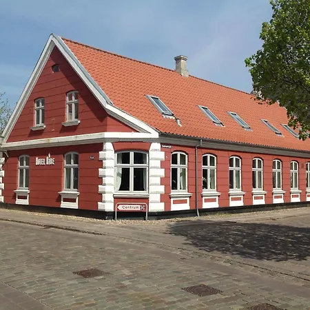 Hotel Ribe 여관 리베